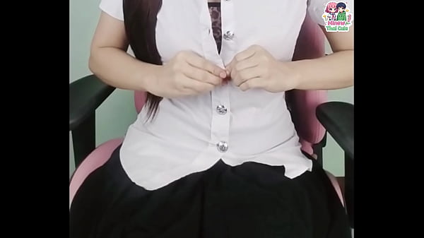 นักศึกษา หลุด น้องนิว XXX โชว์หีเสียวหน้าโต๊ะคอม ใช้จู๋ปอม 4K